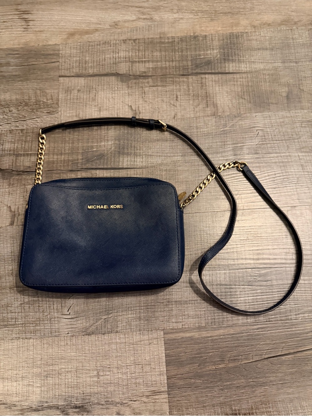 Michael Kors Navy Blue Crossbody Bag Gold Chain Saffiano Leather Camera Purse